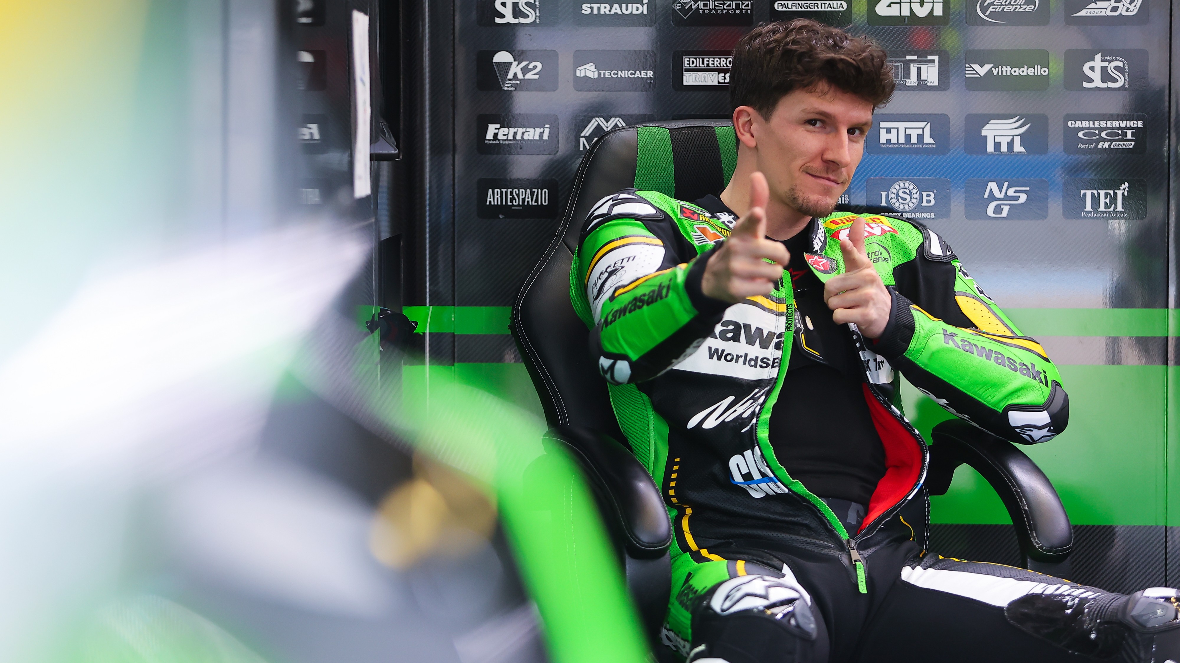 Kawasaki and Gerloff announce contract renewal to keep the 'Lone