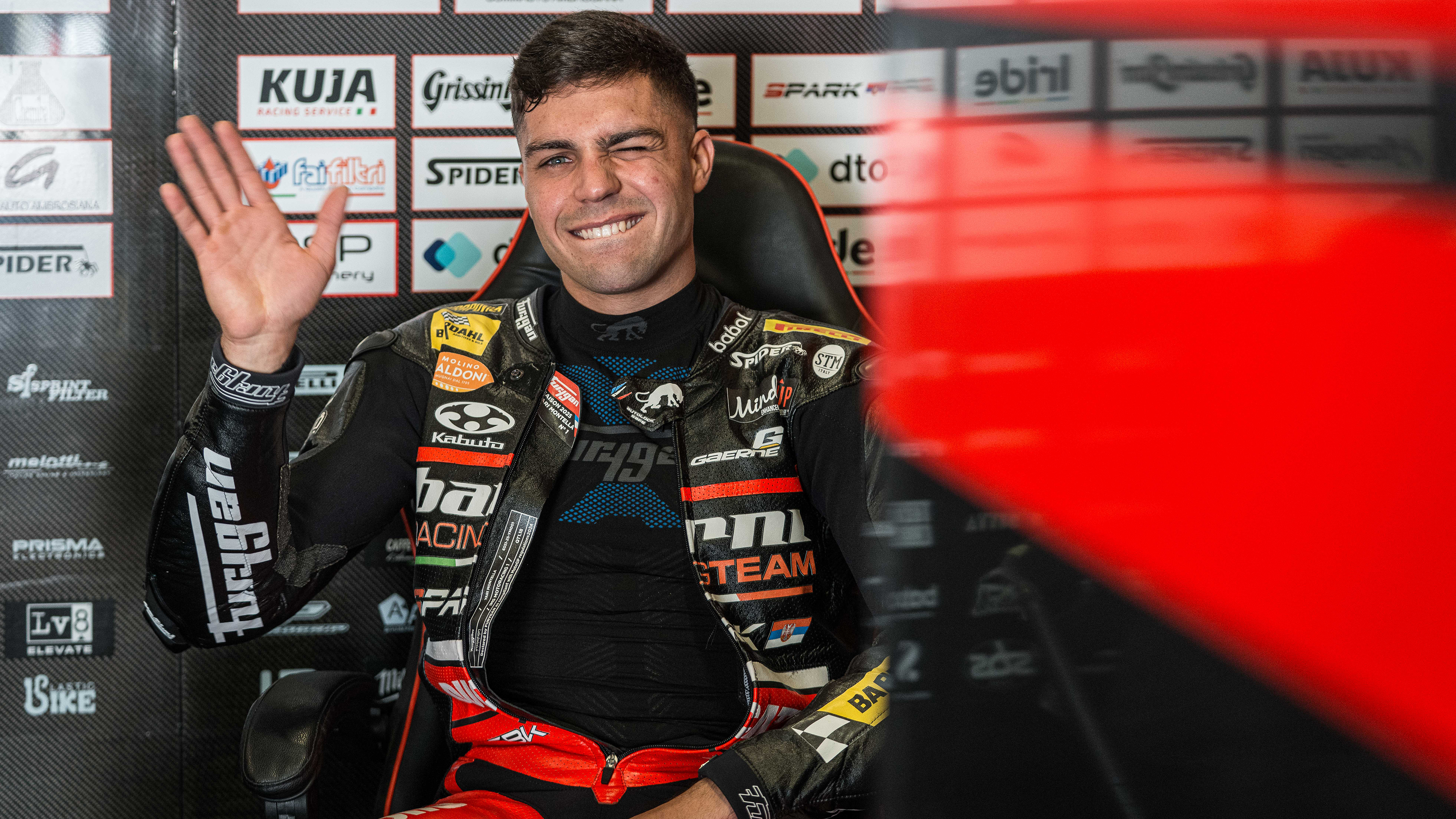Montella renouvelle avec Barni Ducati pour la saison WorldSBK 2026