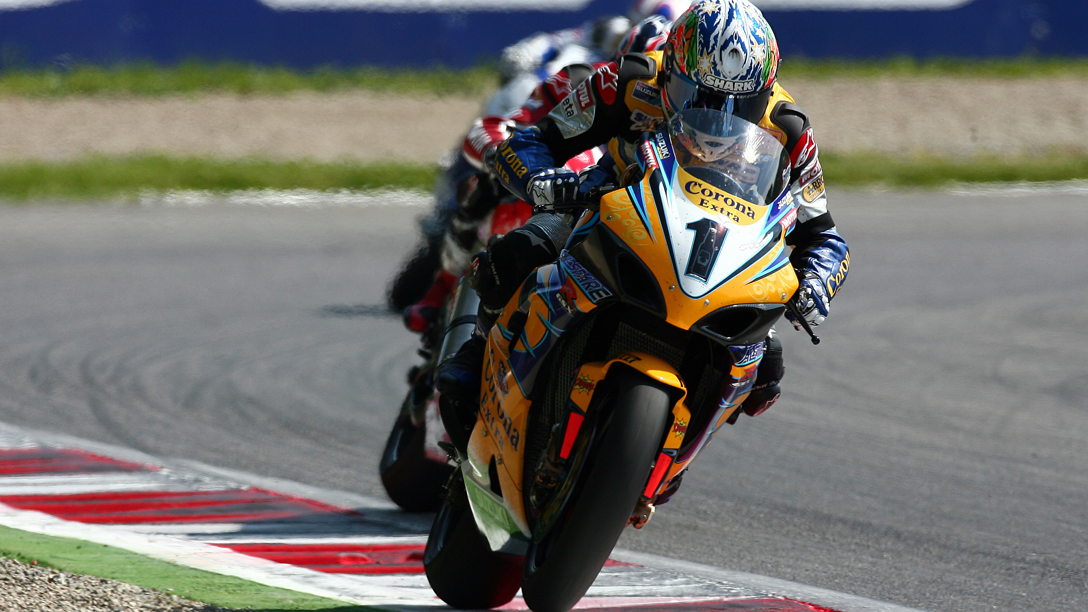 CLASSIC LIVERIES: the Alstare Racing WorldSBK history by pictures