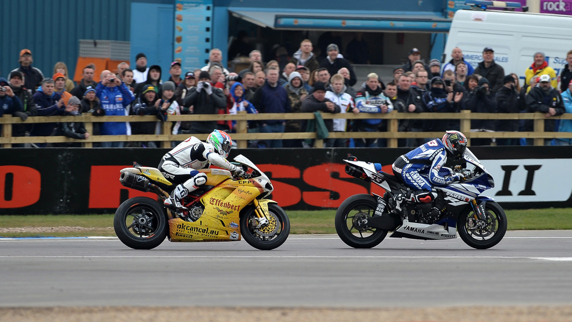 936038 Watch Un classico inglese - Donington Park 2011, Gara 1 - highlights ...