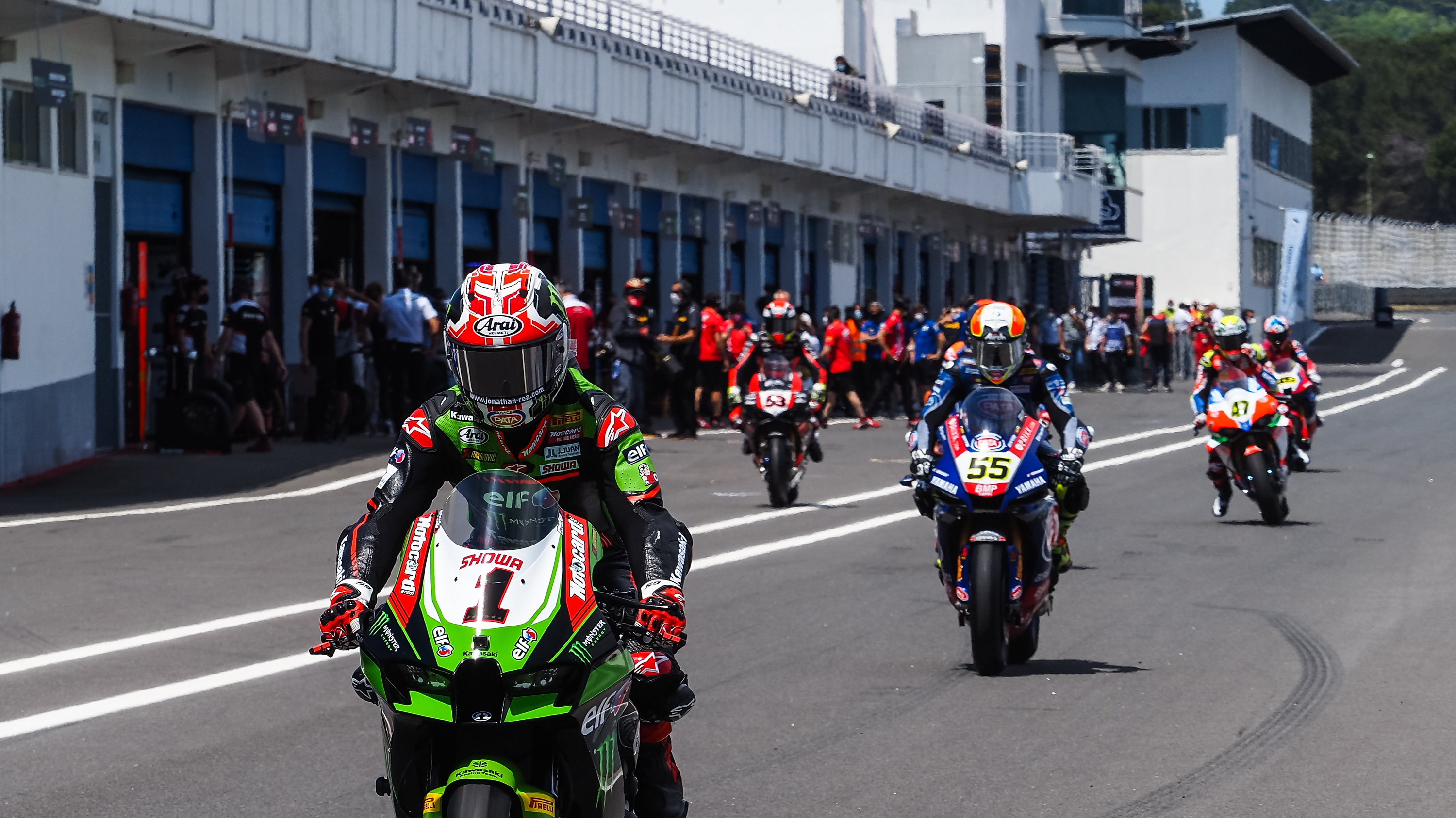 www.worldsbk.com