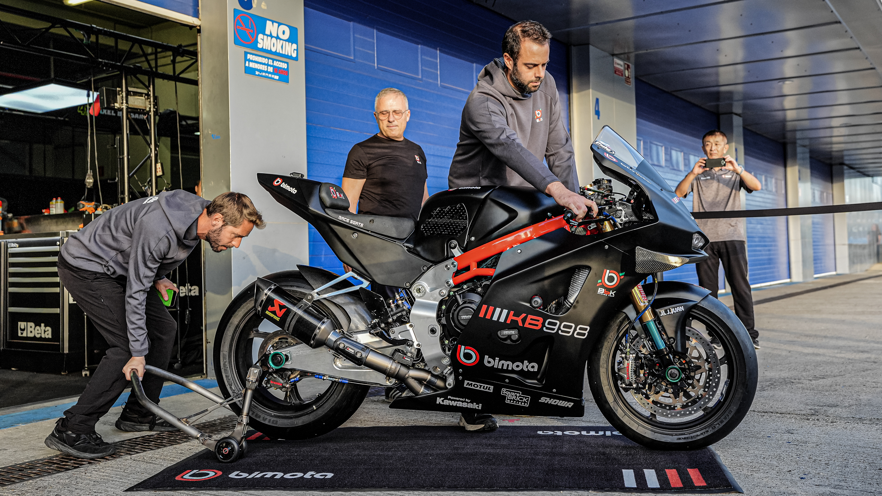 FIRST LOOK: Bimota returns to WorldSBK action at the Jerez test!