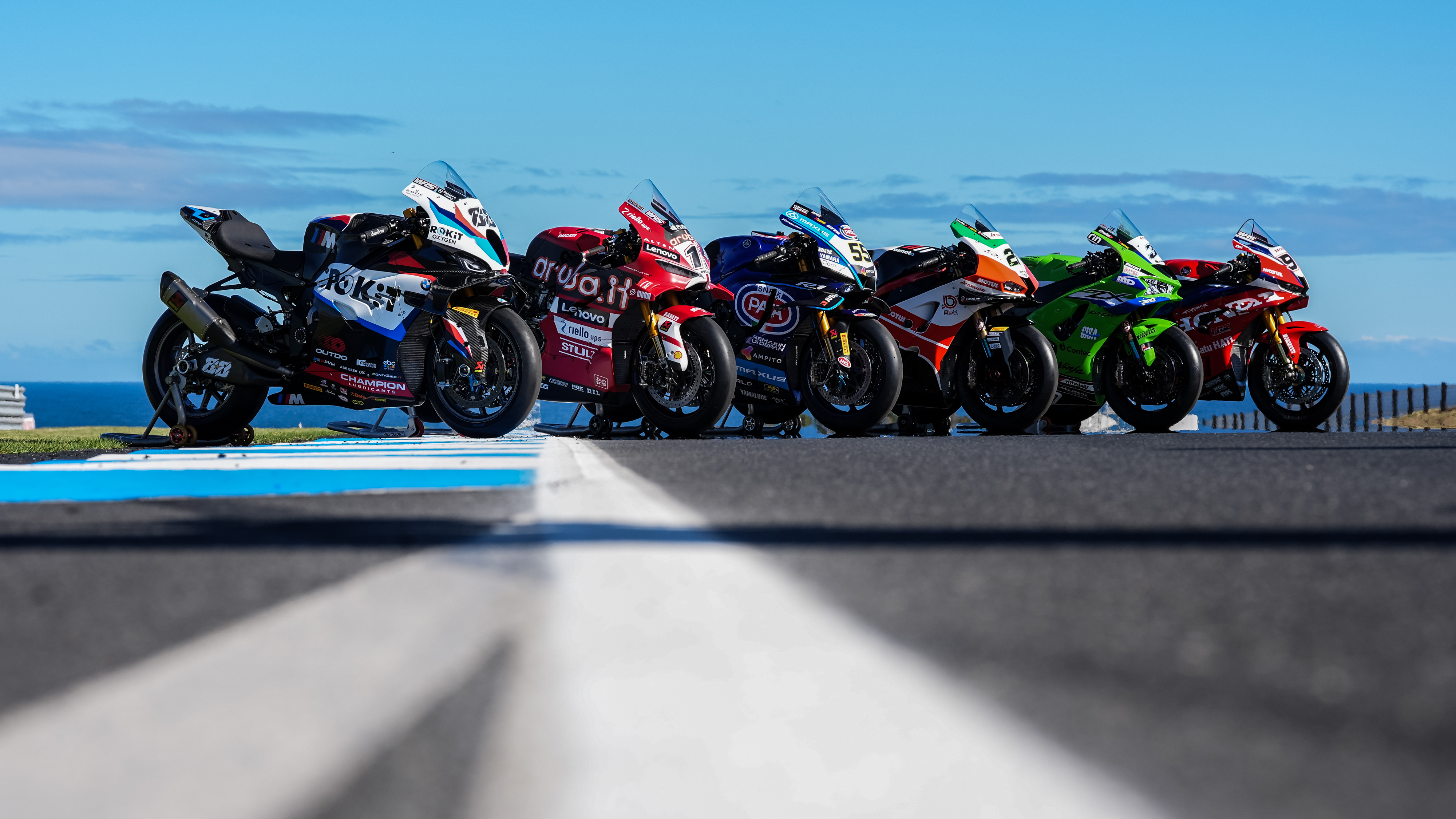 FIM reveal list of homologated bikes for 2026 campaign