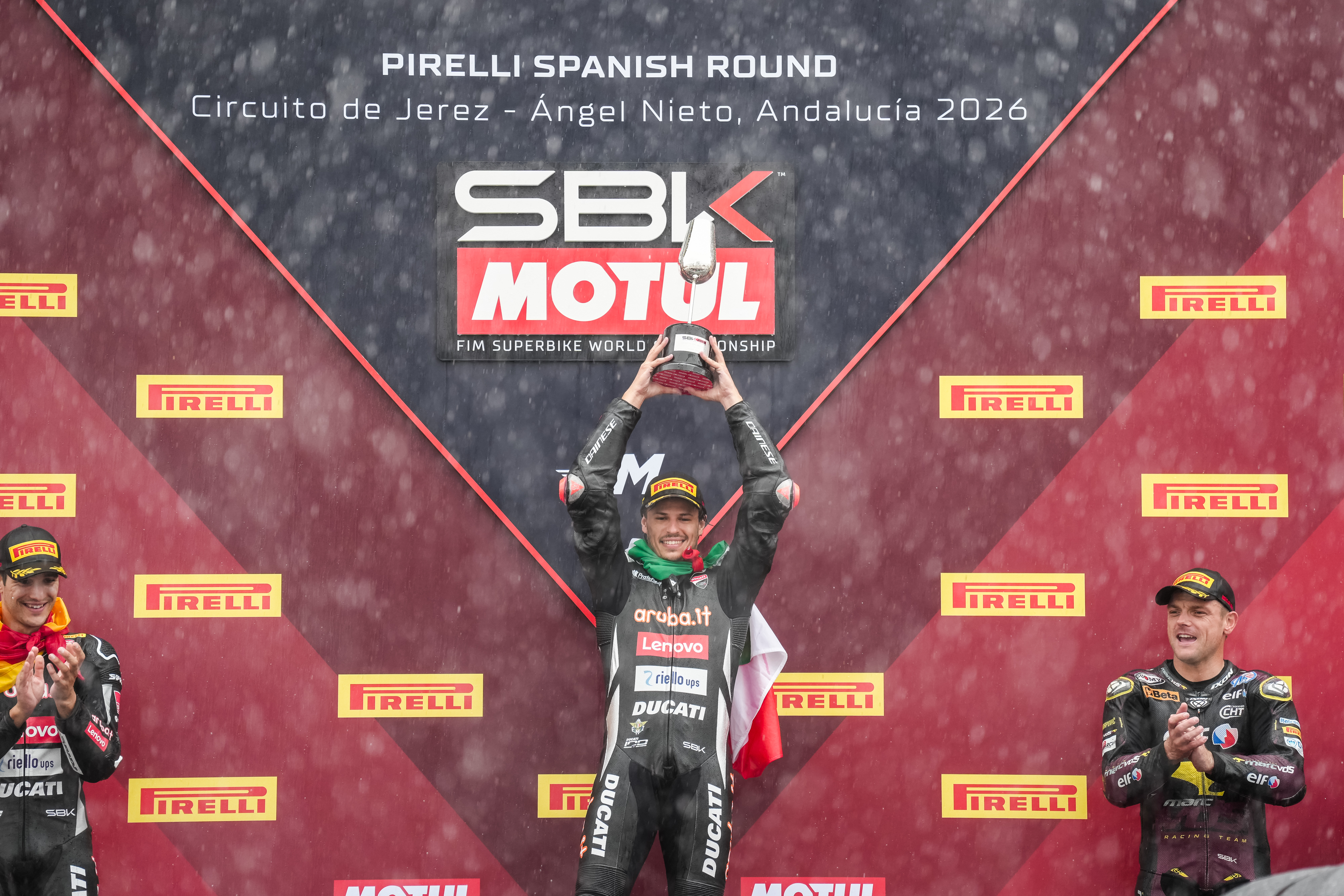 Bulega says goodbye to WorldSBK from the top step at Jerez: “It was an emotional moment; the whole team and I were crying”
